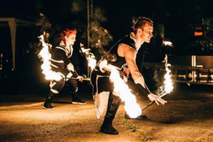 akční tanec s ohněm - fireshow od Postrpoi