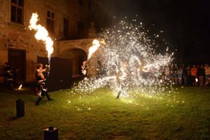 pyrotechnické efekty - ohnivá show Postrpoi